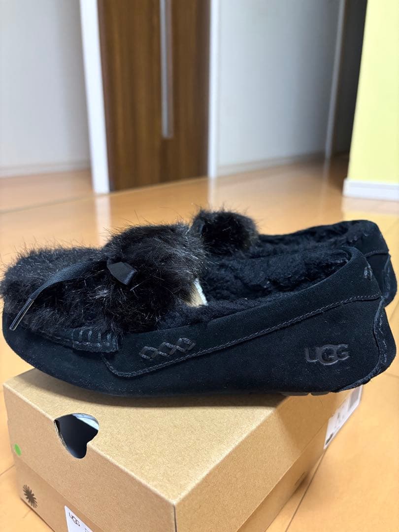UGG モカシン ローファー Ansley/黒/23.0㎝
