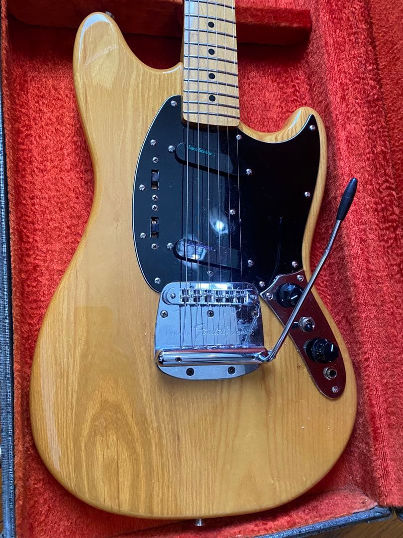 fender japan mustang MG77 改　ビンテージハードケース付