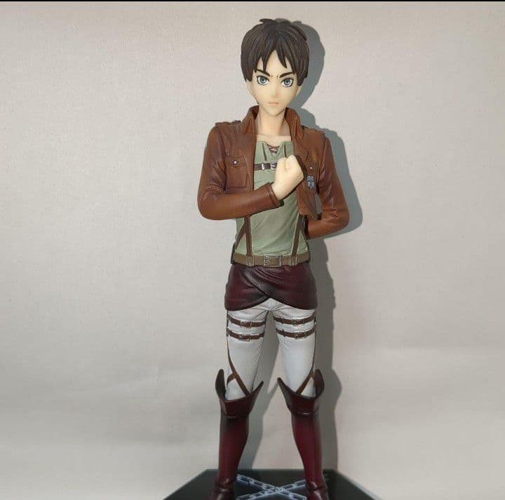 進撃の巨人　フィギュア　エレン・イェーガー　フィギュア