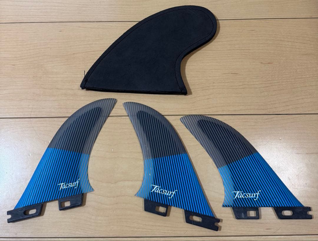 【日本未販売】Tacsurf サーフボード　フィン 3枚セット　珍しいフィン　M