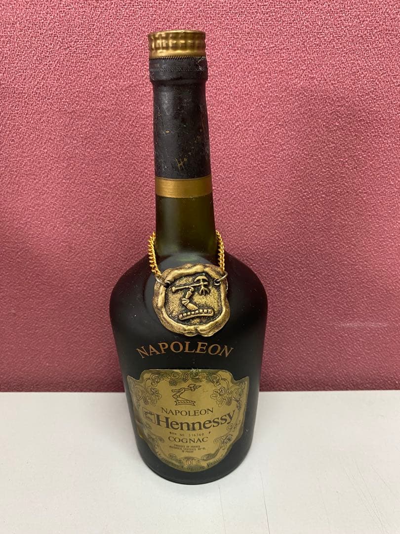 未開封Hennessy Napoleon Cognac 黒いボトル