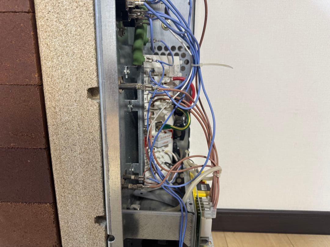 部品販売　Dimplex VUEi70JW 蓄熱暖房機　ユニデール