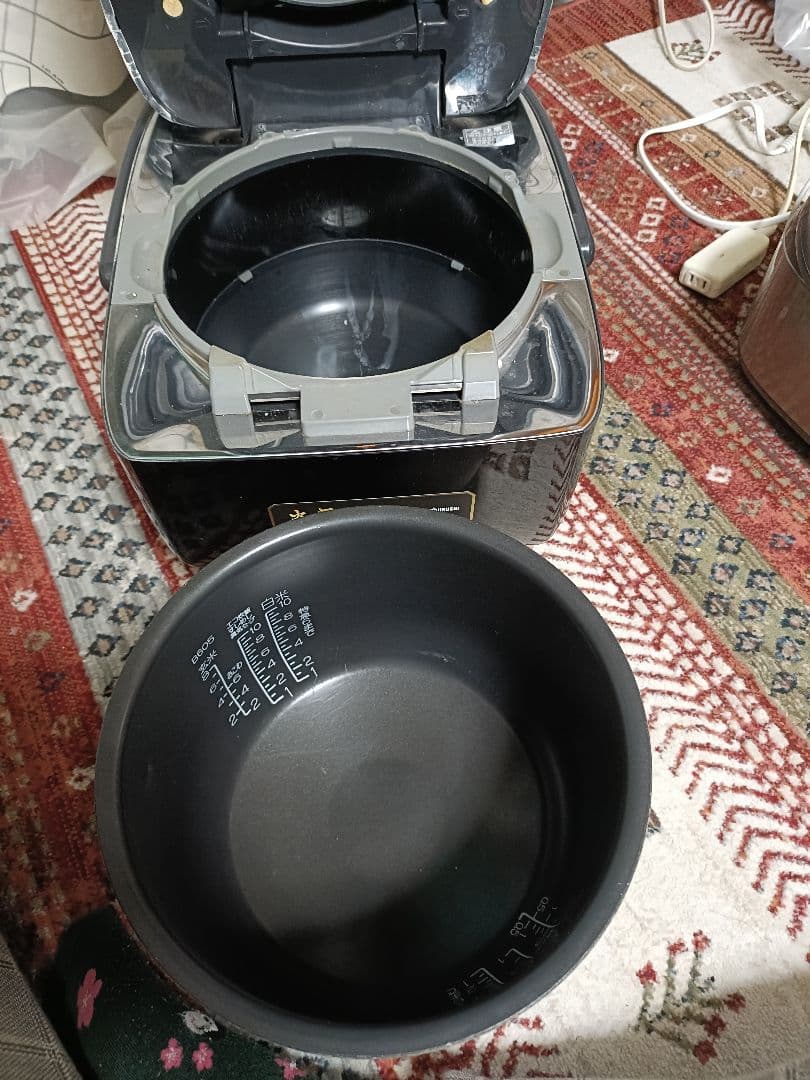 高級炎舞炊き ZOJIRUSHI炎舞炊き 圧力IH炊飯ジャーNW-LB18