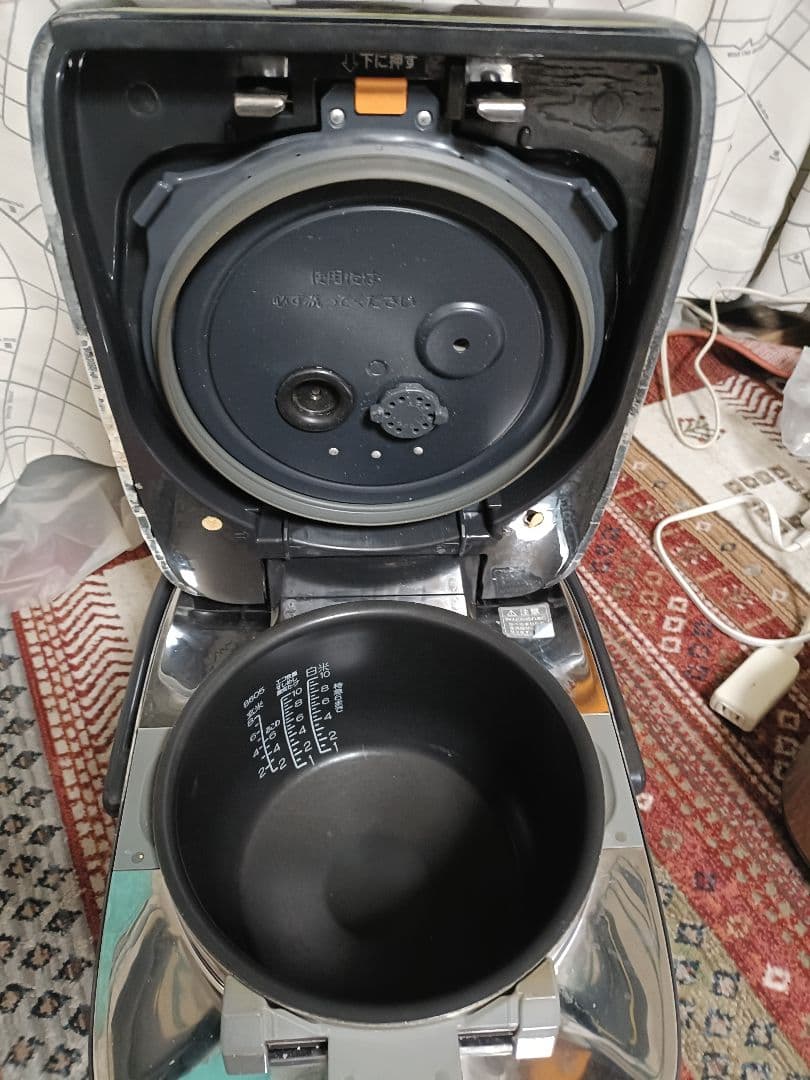 高級炎舞炊き ZOJIRUSHI炎舞炊き 圧力IH炊飯ジャーNW-LB18