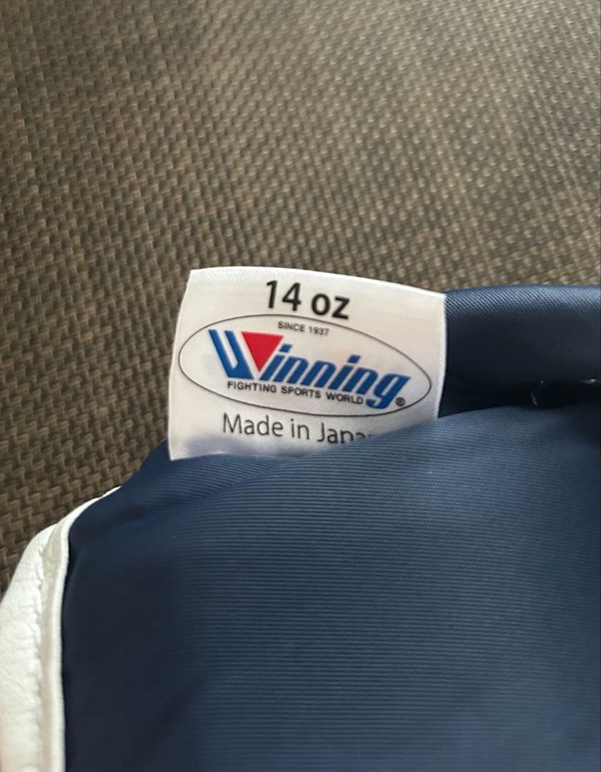 Winning ボクシンググローブ 14oz 白