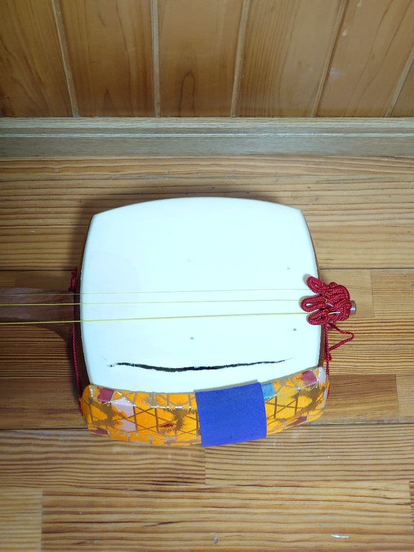 和楽器 三味線 ハードケース（鍵あり）付き ジャンク