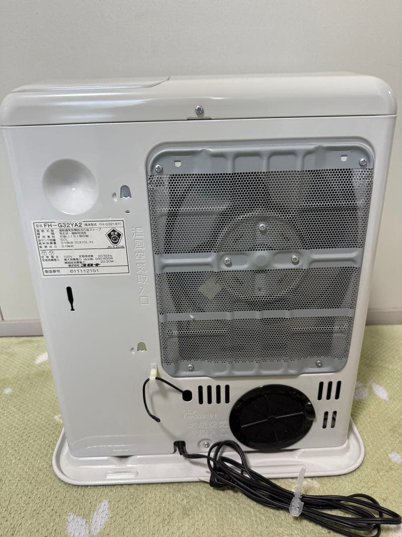 コロナ 2021年式　石油ファンヒーター ホワイト