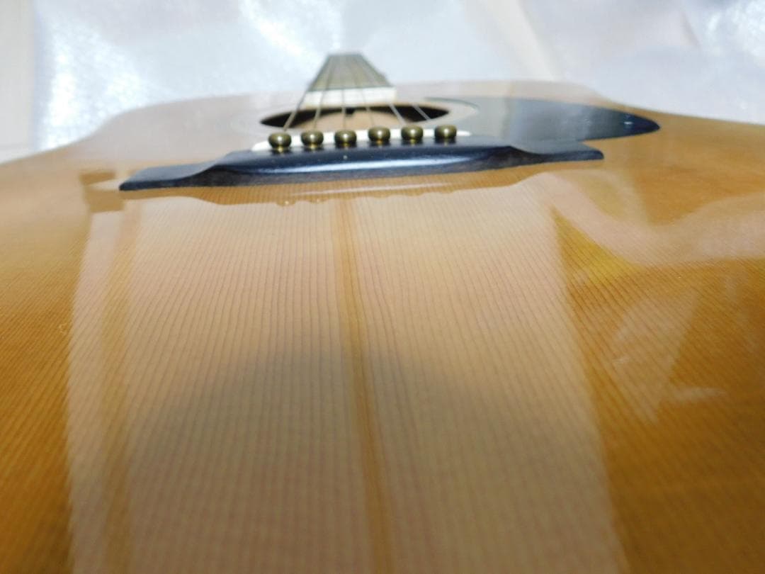 Yamaki YW-35 アコースティックギター　白濁あるも音は健在　キズ少ない