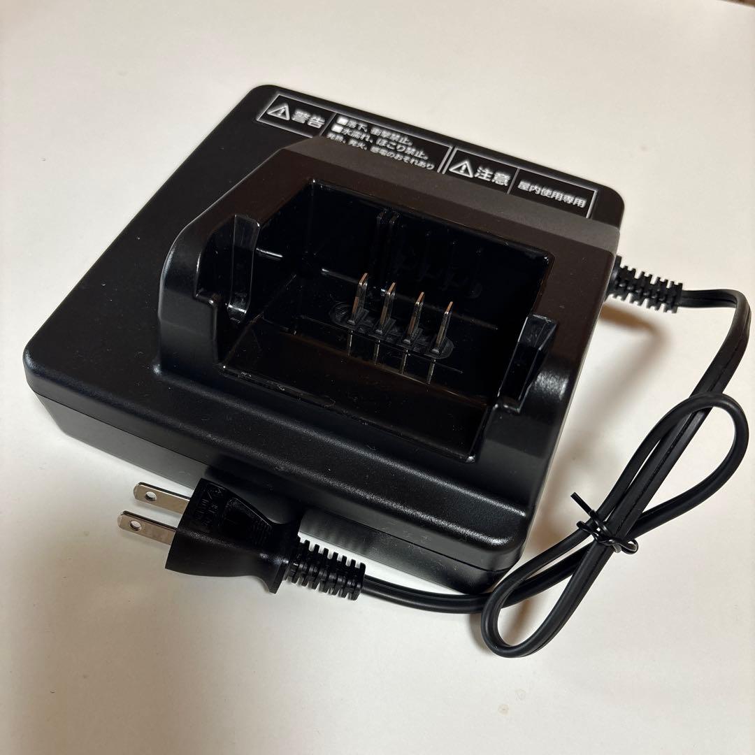 【中古】Panasonic 電動自転車バッテリー 充電器 NKJ074Z2