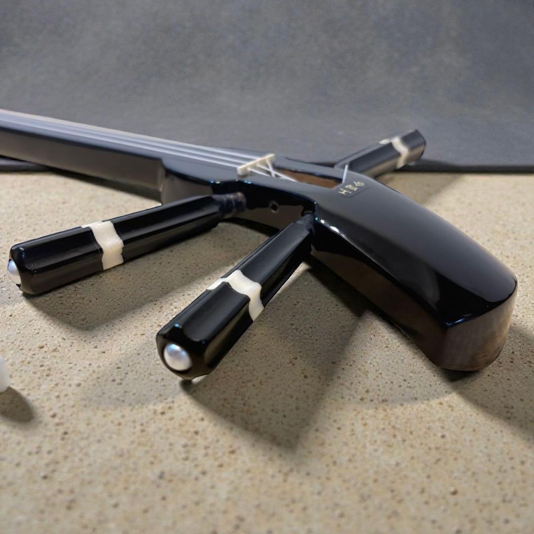 【ほぼ未使用】沖縄三線 工四合 人工皮 入門セット　蛇柄 初心者オススメ 三線