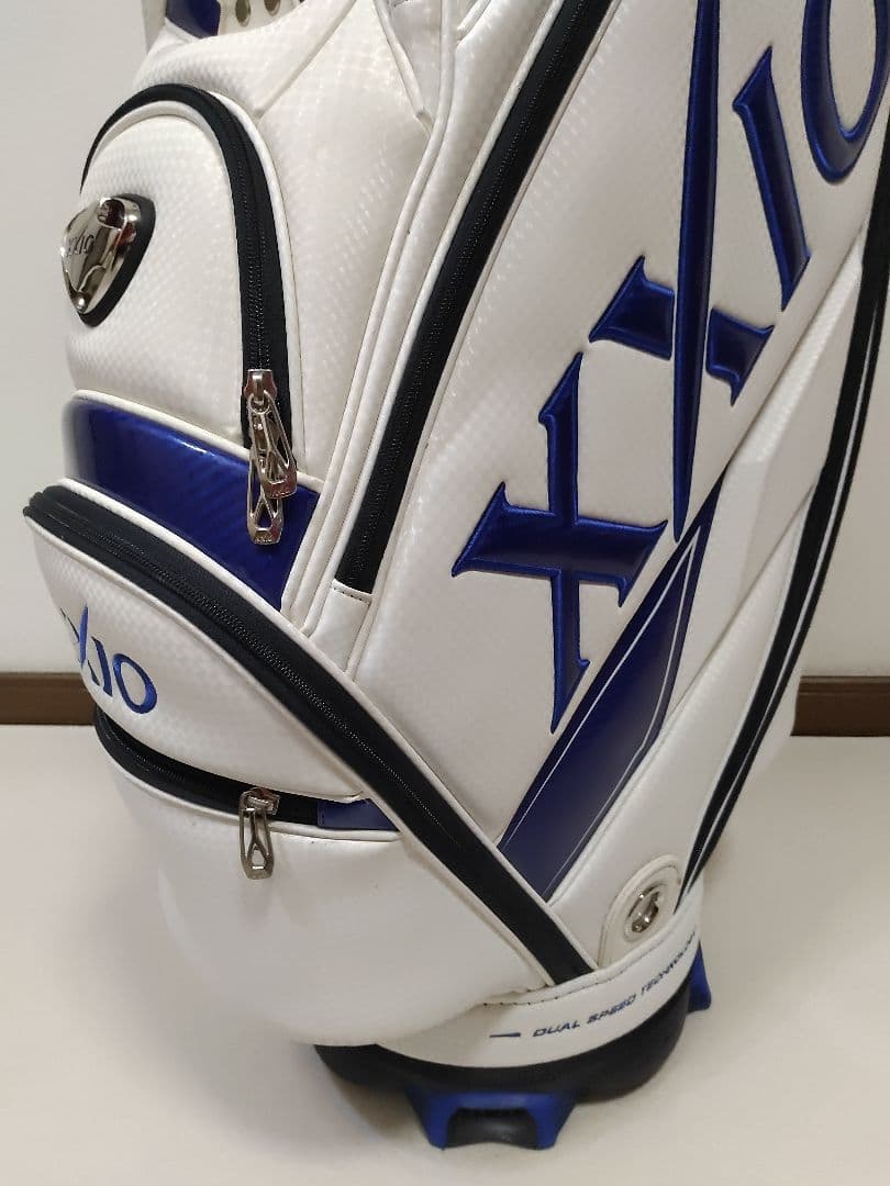 ゼクシオ XXIO キャディバッグ ホワイト ブルー　送料無料