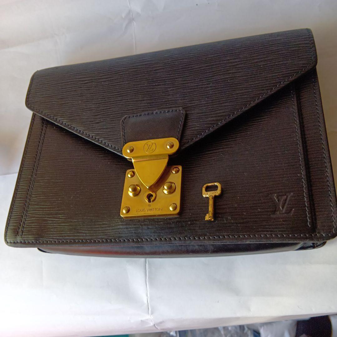 Louis Vuitton エピレザー ビジネスバック(大幅値引きしました）