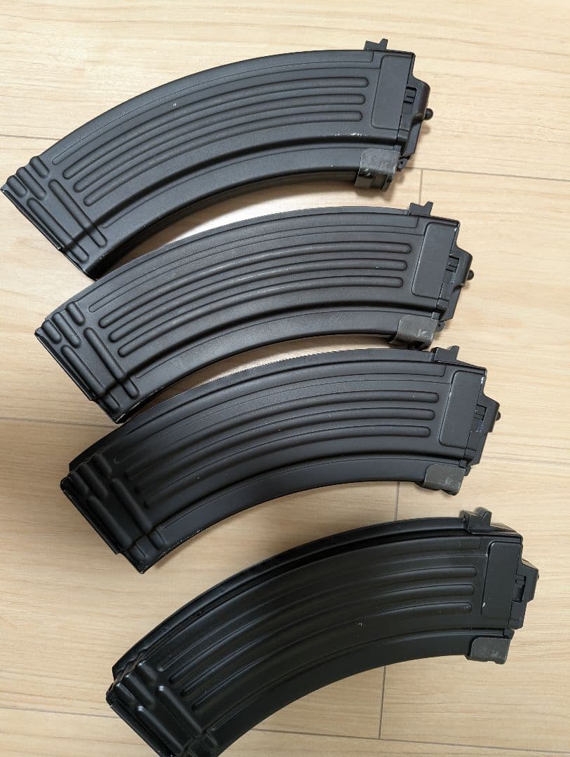 東京マルイ　次世代電動ガン　AKストーム　カスタムパーツ付属