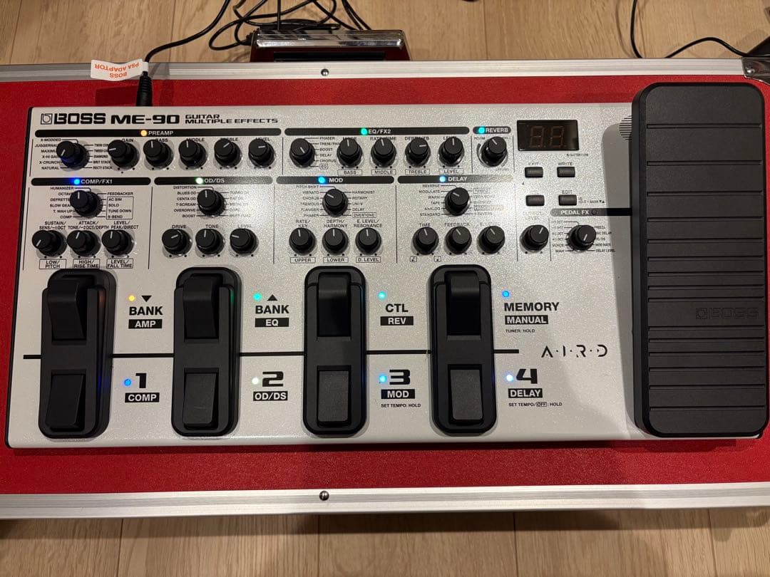 【超美品】BOSS ME-90 マルチエフェクター 限定カラー