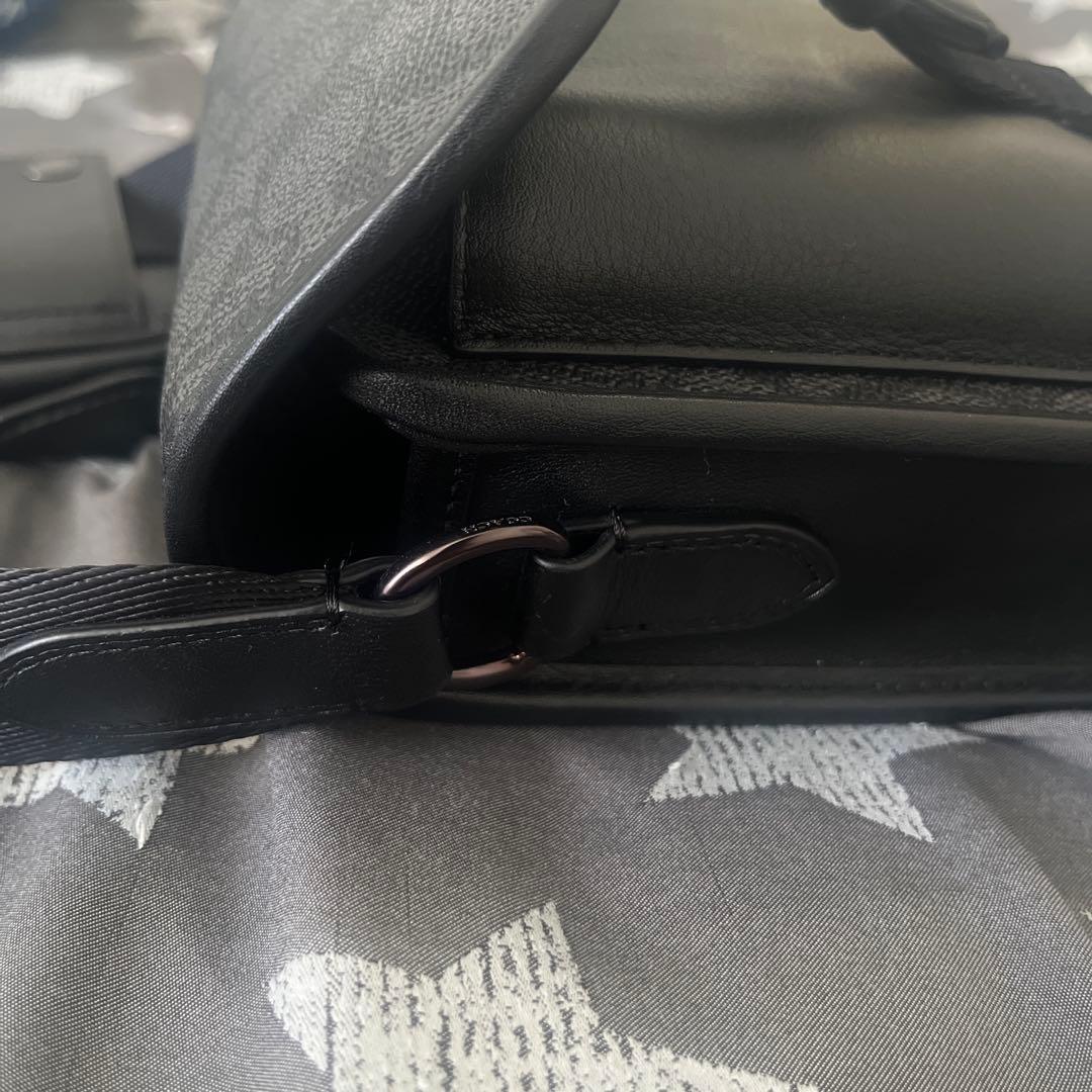 Coach ブラック ショルダーバッグ