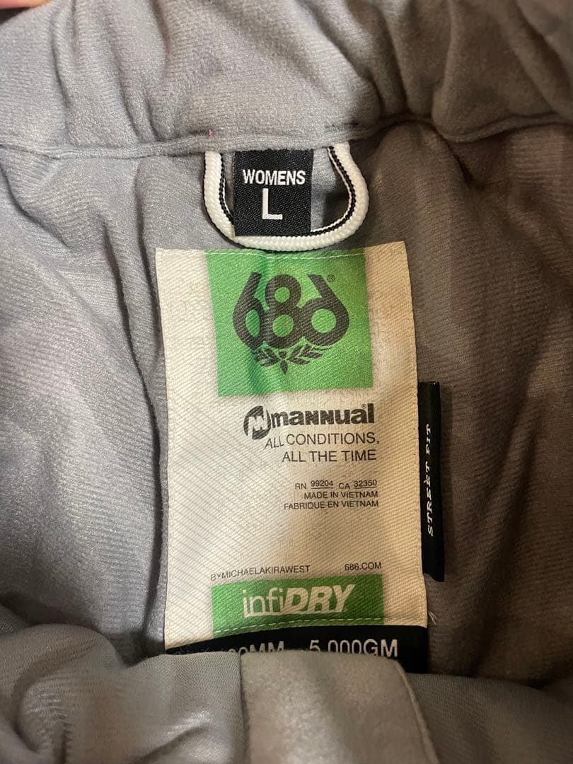 スキー・スノボーウェア上下手袋セット女性用　Lサイズ