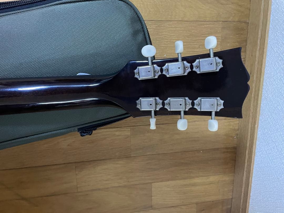 太郎ギブソンGibson Historic ES-330 Figured