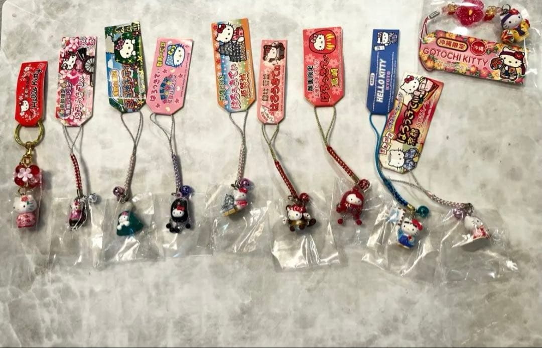ハローキティ ご当地キティ 根付け　ストラップ 10個セット
