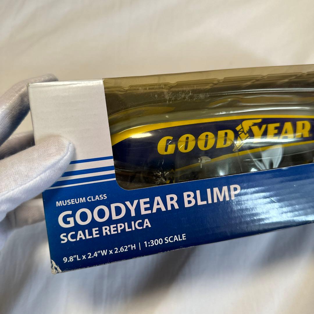 希少非売品　デコトラ　GOODYEAR 飛行船フィギュア　　プラモ　グッドイヤー