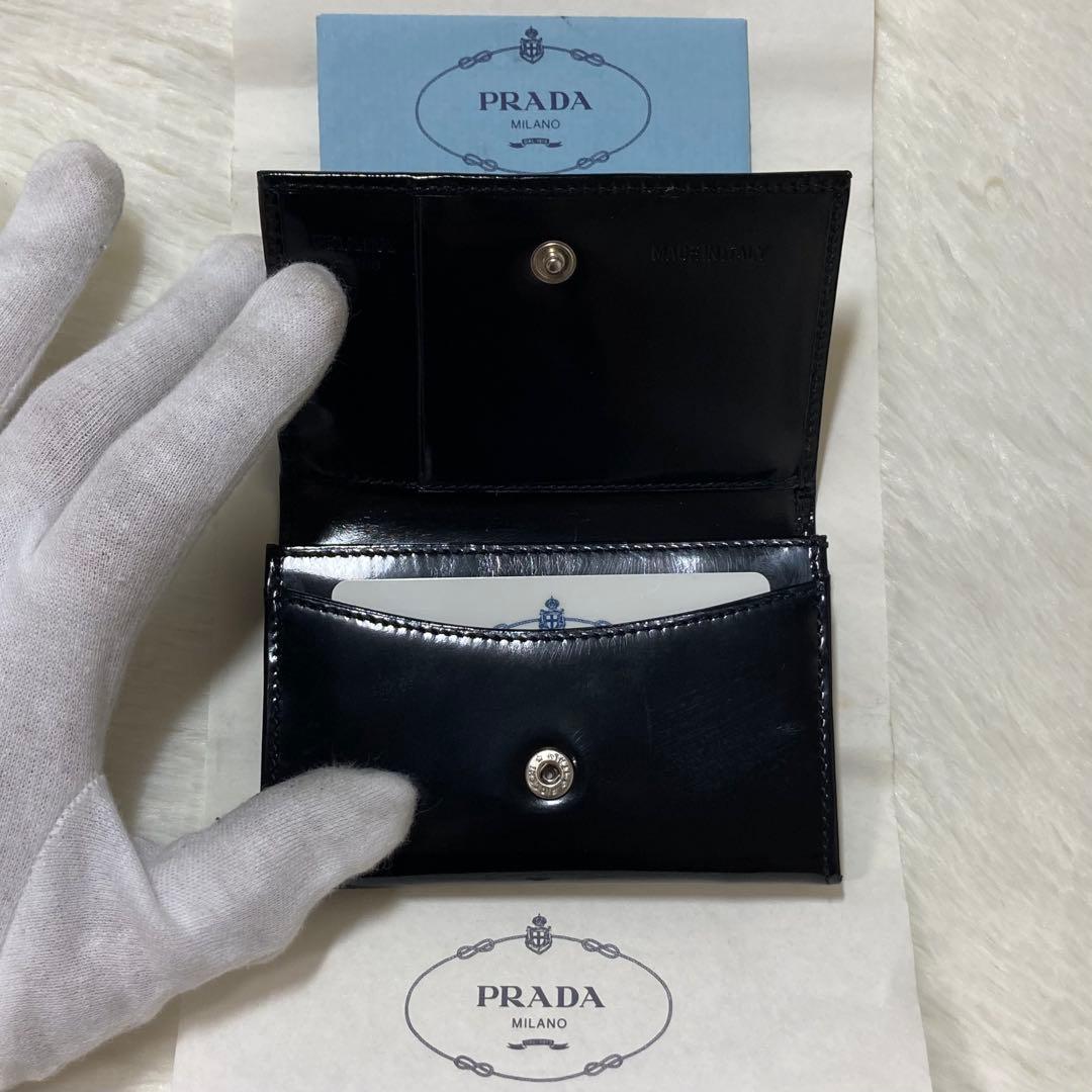 美品　名刺入れ　PRADA プラダ　カードケース　小物入れ　早い者勝ち　パテント