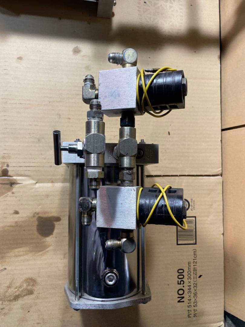 ハイドロ　ポンプ　ハウエ　1／2 ホース8番フィッティング　ローライダーキャデ