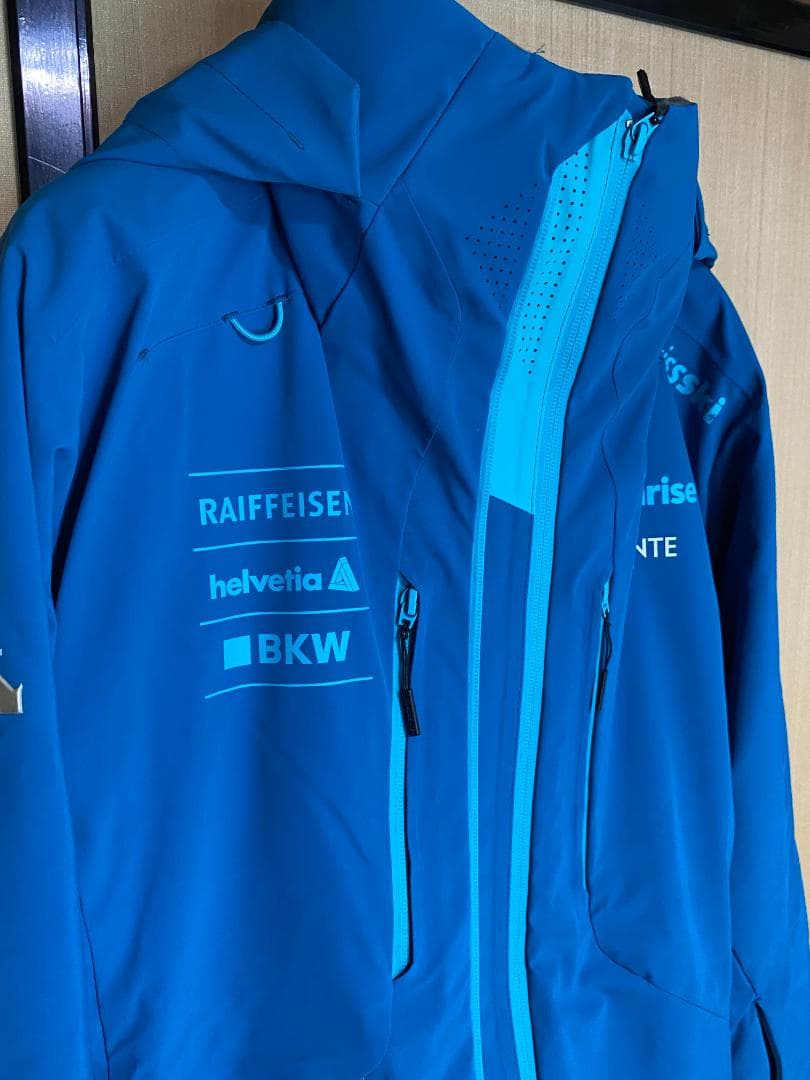 デサント【DESCENTE】《スイスレプリカ》スキーウェア L　上下セット