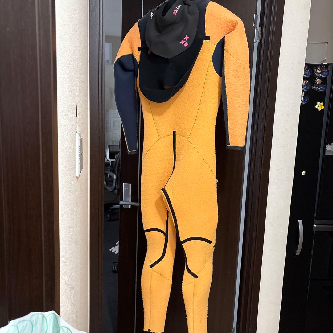 ウェットスーツ サーフィン