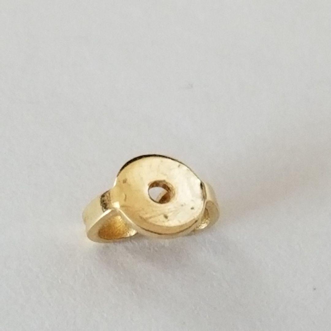 【片耳】18金 GUCCI ダブルG イエローゴールドスタッドピアス