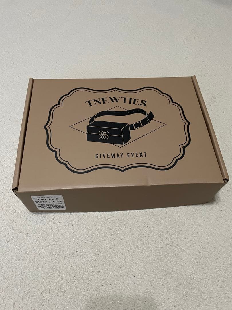 Tnewtiesトゥエンティーズ ノベルティバッグ ベルト　【美品】