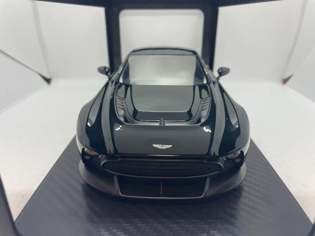 101-104 GT-Spirit 1/18 アストンマーティン Victor
