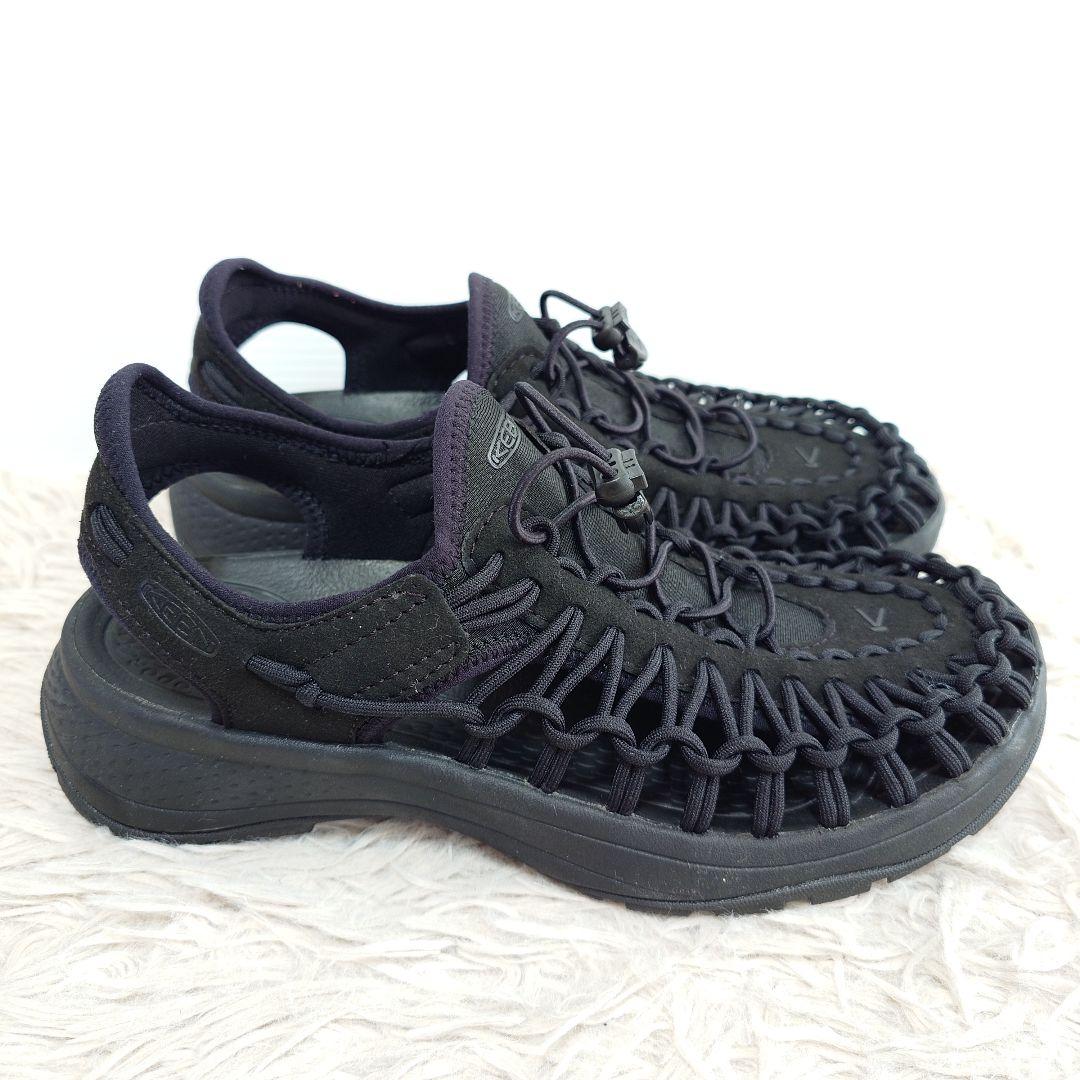 美品 KEEN UNEEK ASTORIA キーン サンダル 靴 25 ブラック