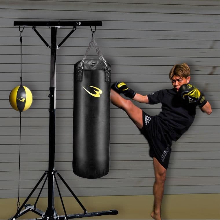 ファイティングスタンド4、サンドバッグ