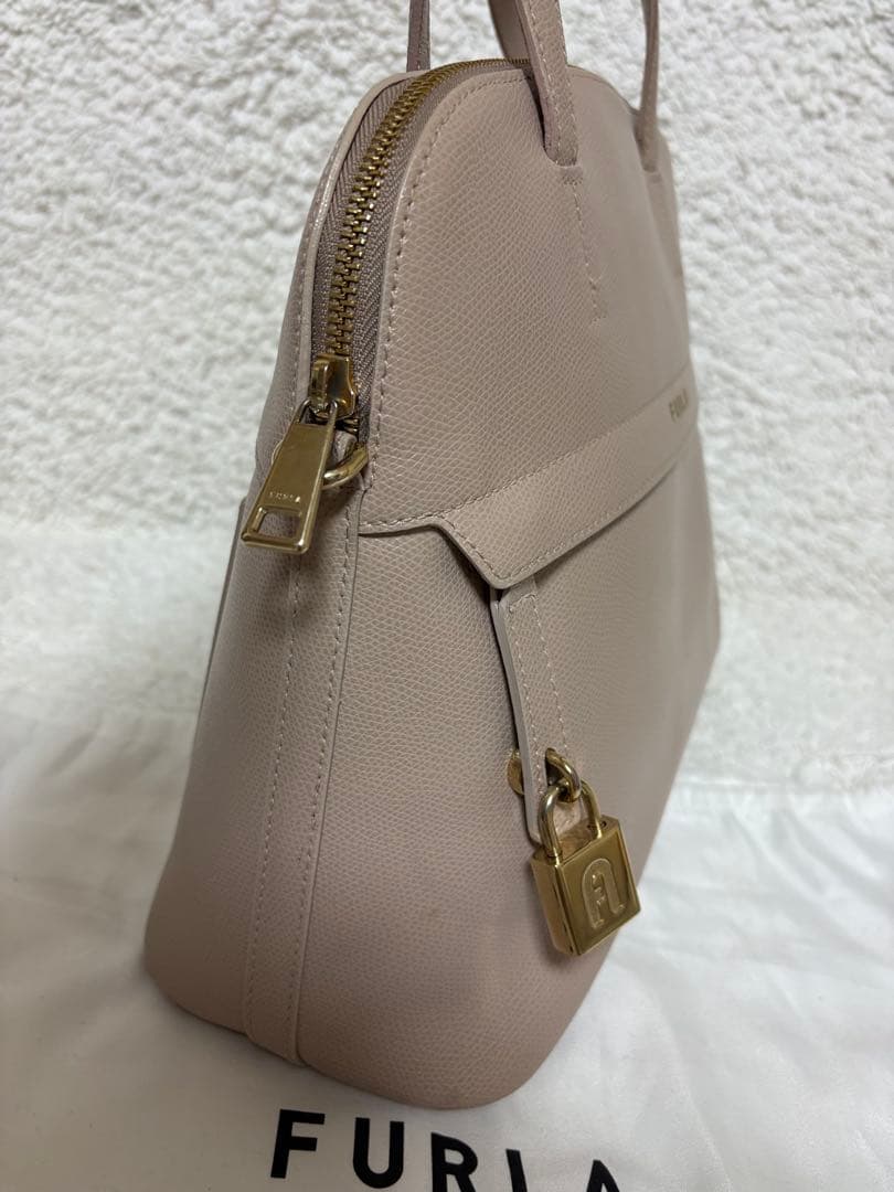 【美品】フルラ　新型パイパー　ハンドバッグ　ショルダーバッグ　ベージュピンク