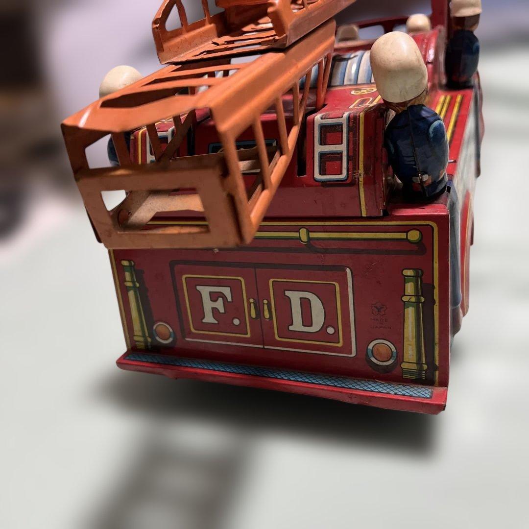 ぺ*ん様 ジャンク 箱無 ヨネザワ玩具 消防車 ブリキ