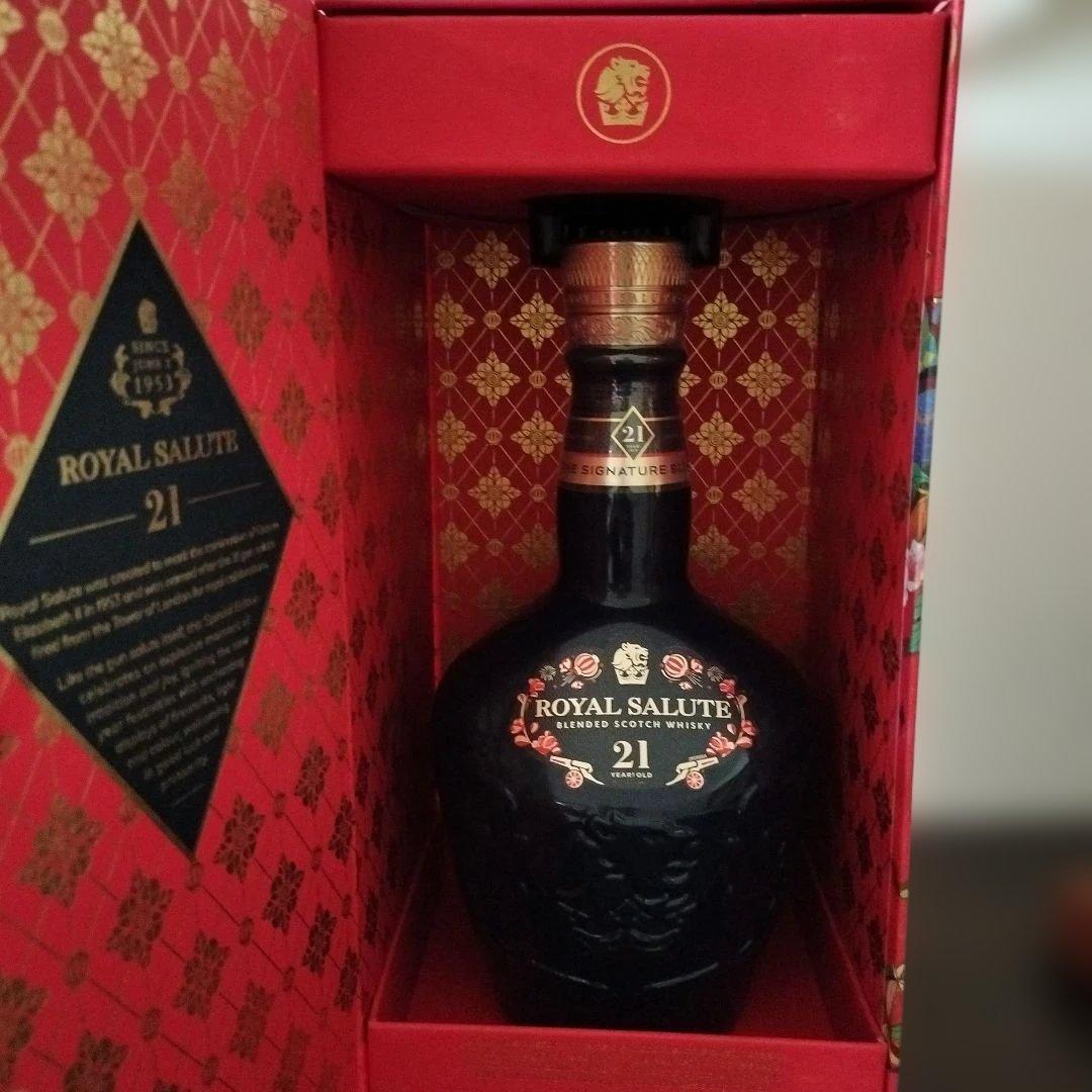 ロイヤルサルート21シグナチュアーブレンド ウイスキー　未開封新品