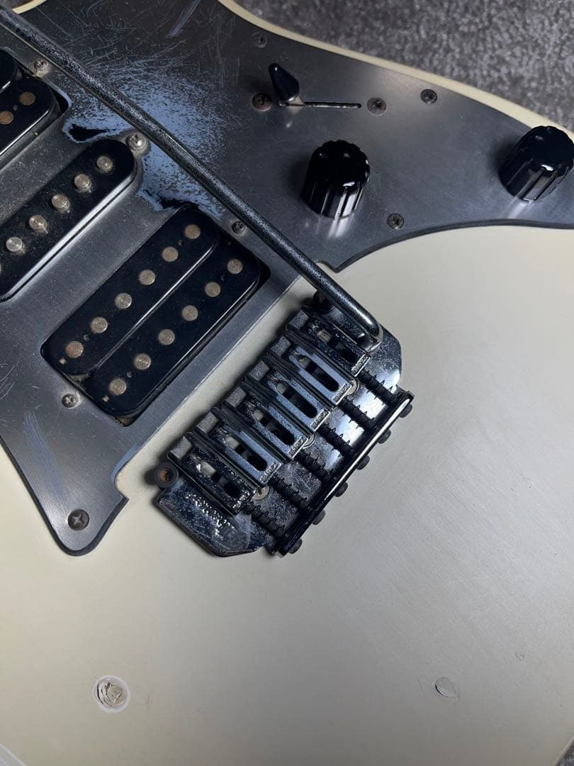 Ibanez RGシリーズ ホワイトエレキギター