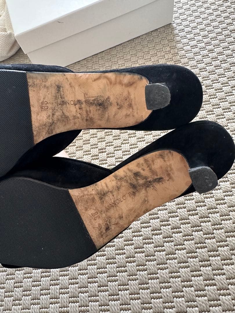 Manolo Blahnik ブラックミュール