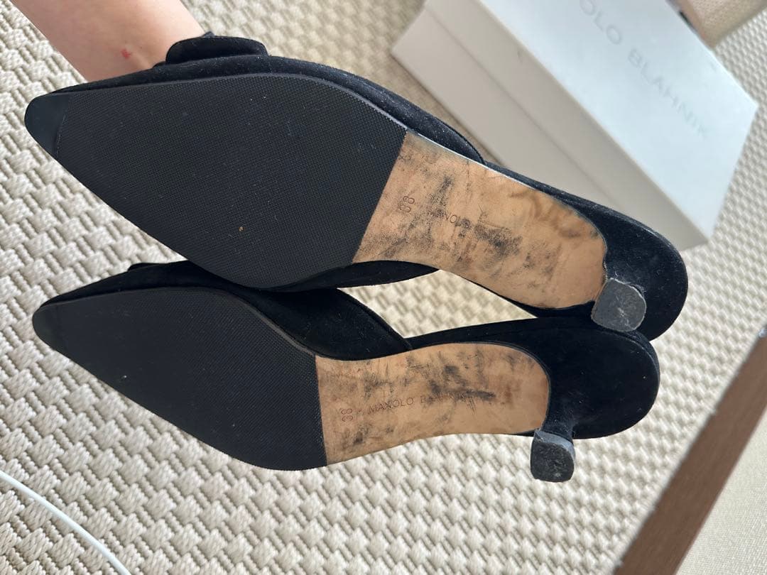 Manolo Blahnik ブラックミュール