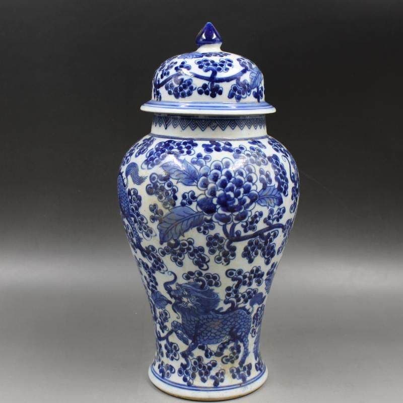 青花着花麒麟紋将軍壺 景徳鎮 陶磁器 装飾品 現代工芸品 美術品 置物