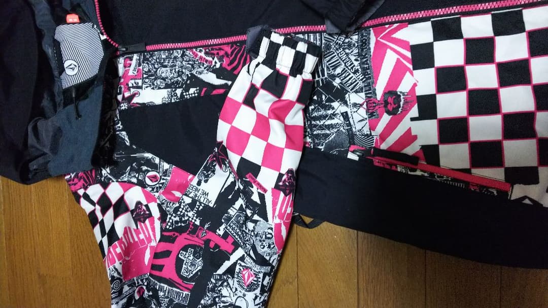 VOLCOM スノボウェア