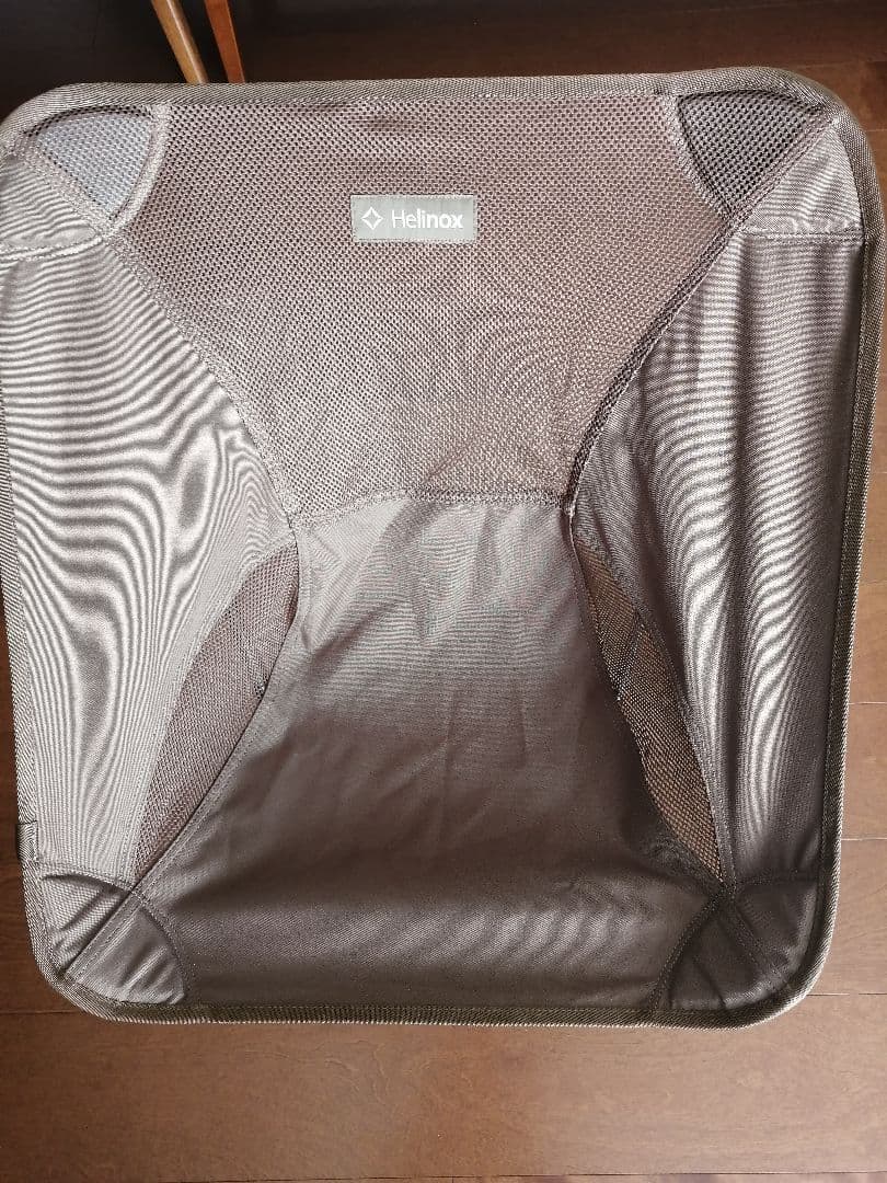 Helinox 　4 チェア　+　1テーブル