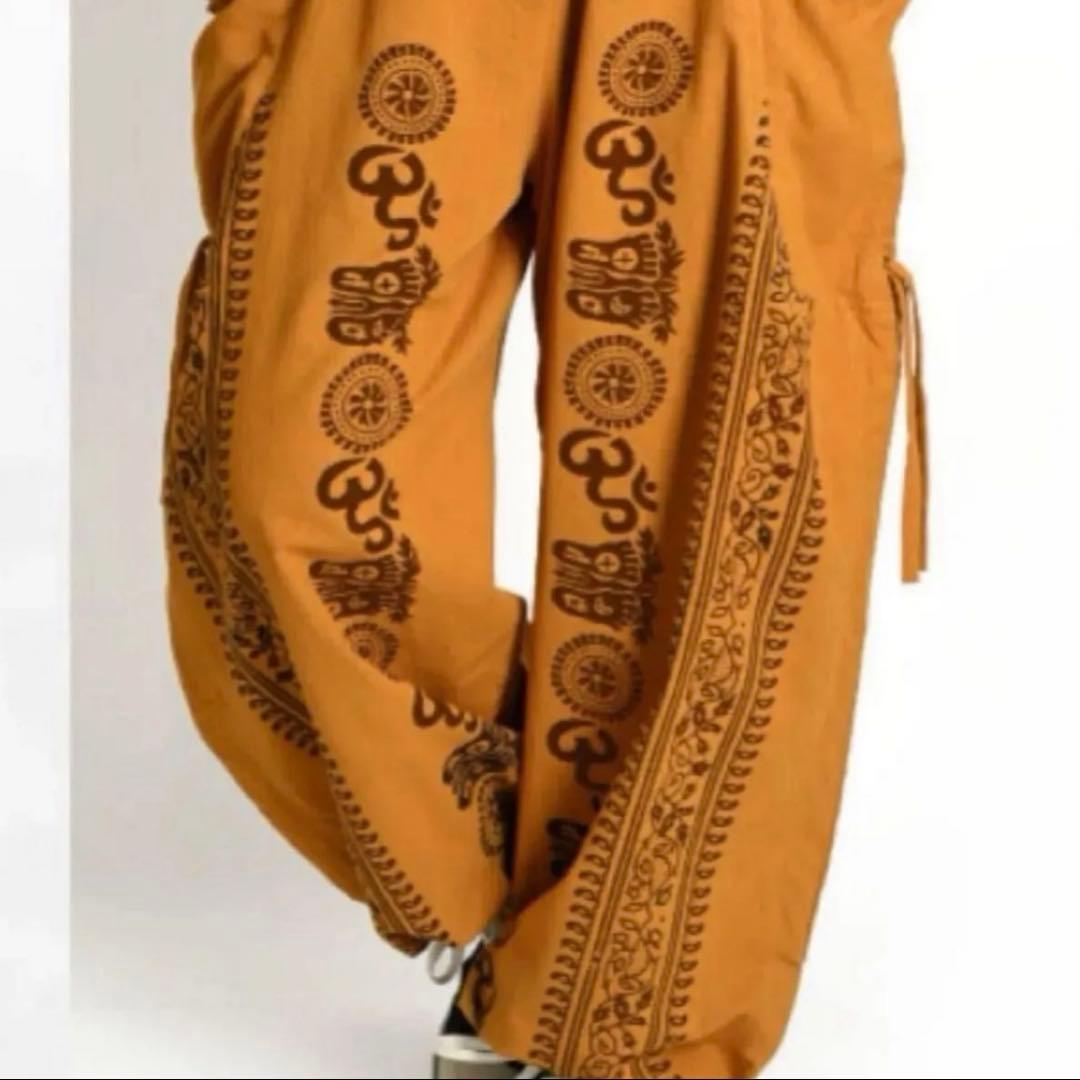 藤井風　数珠　トゥルシー　マーラー　ネックレス　エスニック　サルエルパンツ　ヨガ