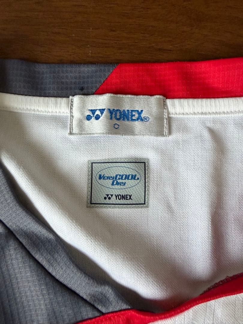 YONEX バドミントン ウェア ホワイト/グレー/レッド