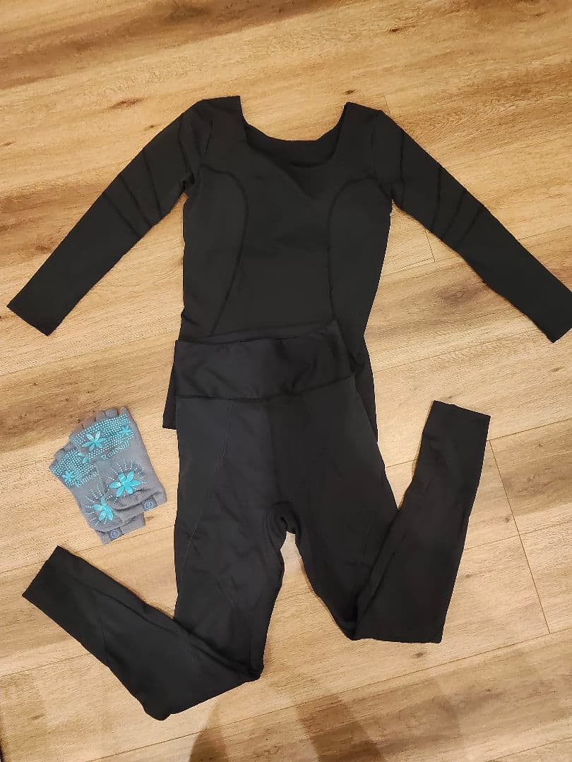 リントスル　Rintosull 公式ウェア　Lサイズ