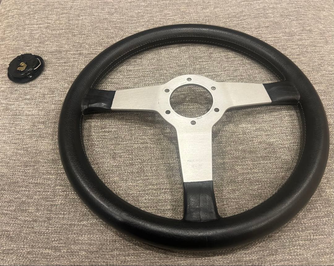 5/8最終価格momo ジャッキーイクス モモ ステアリング 旧車