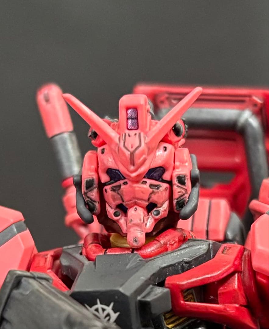 HG赤いガンダム完成品（ビット6個付き・部分塗装・つや消しトップコート仕上げ）