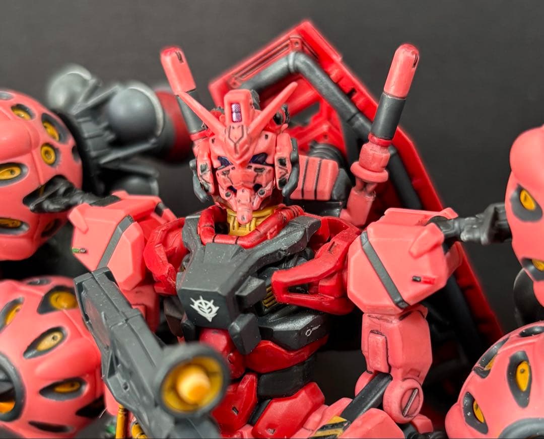 HG赤いガンダム完成品（ビット6個付き・部分塗装・つや消しトップコート仕上げ）