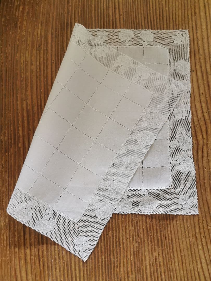 アンティーク ポワンドパリ 白鳥と水草 格子ドローンワーク 極細糸リネンランナー