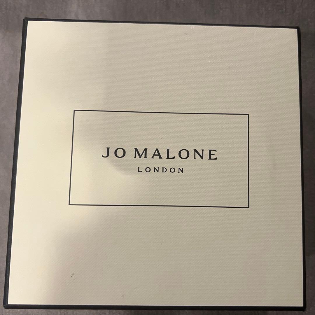 Jo Malone English Pear & Freesia ボディクリーム