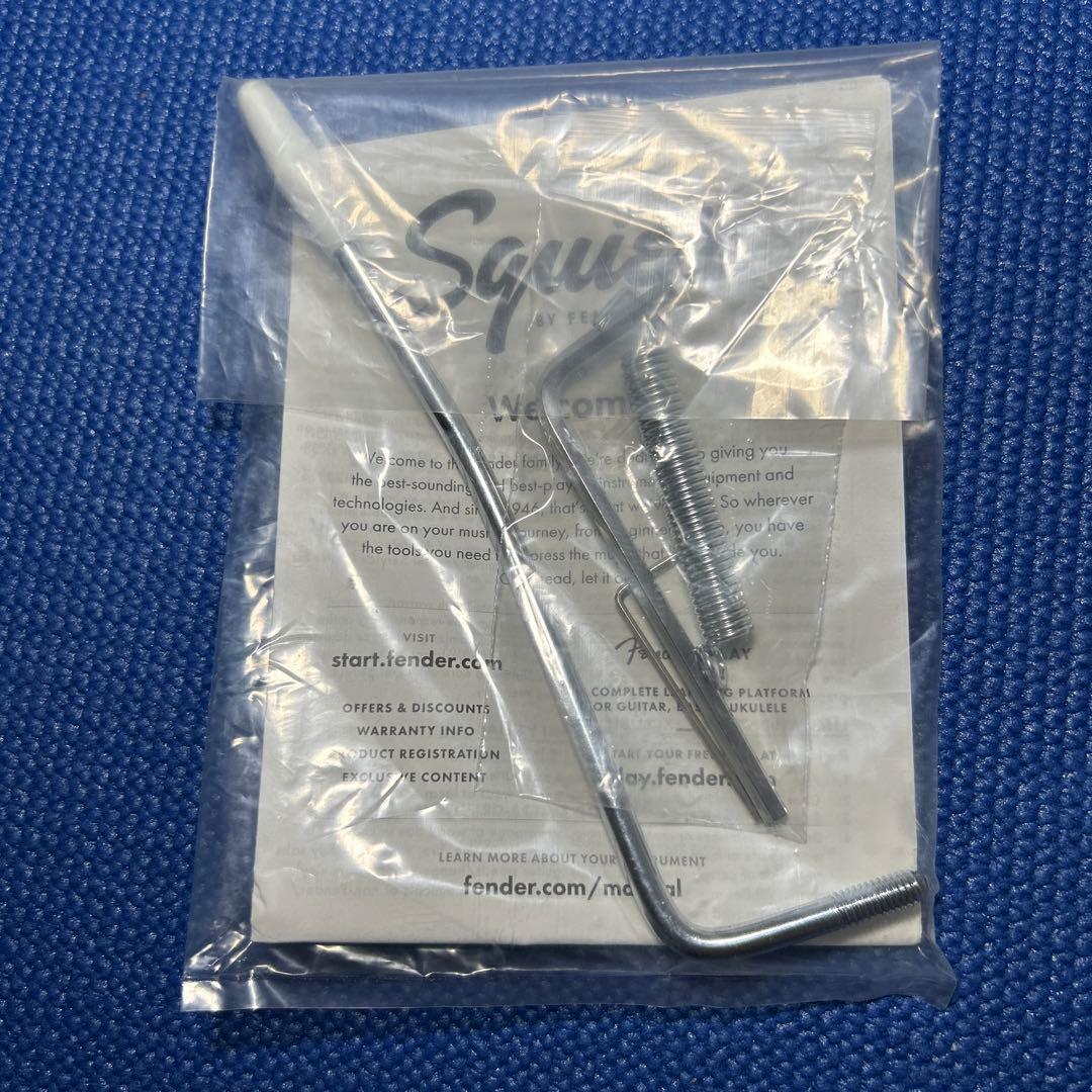 未使用　Squier ストラトキャスター ブラック ギターケース付き　レフティ